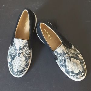 Vionic Midi Black Snake Print Slip-ons Size 7